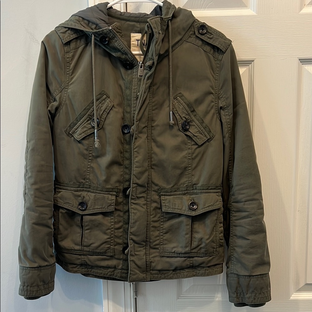 Women’s Aritzia brand Khaki Green Hooded Cargo Jacket